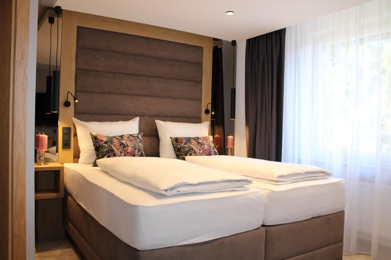 Hotel Reutlinger Hof Ройтлинген Экстерьер фото