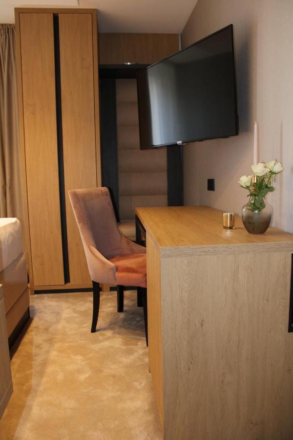 Hotel Reutlinger Hof Ройтлинген Экстерьер фото