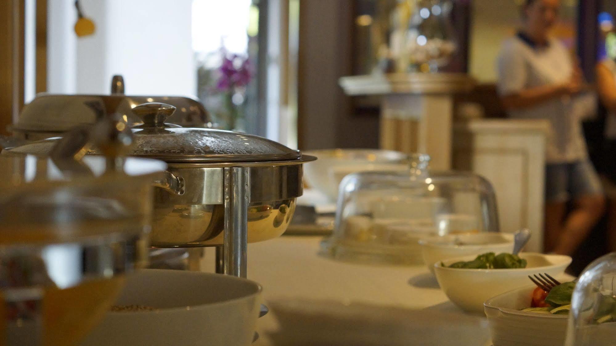 Hotel Reutlinger Hof Ройтлинген Экстерьер фото